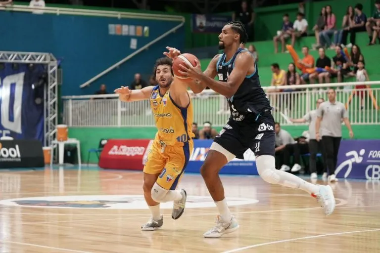 Pato Basquete vence Fortaleza pelo NBB 2025/2026 pato basquete x fortaleza