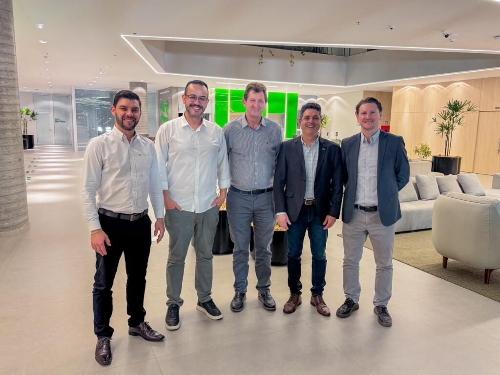 Sicredi Soma e Sebrae/PR lançam linha inédita de crédito voltada para a inovação sicredi sebrae