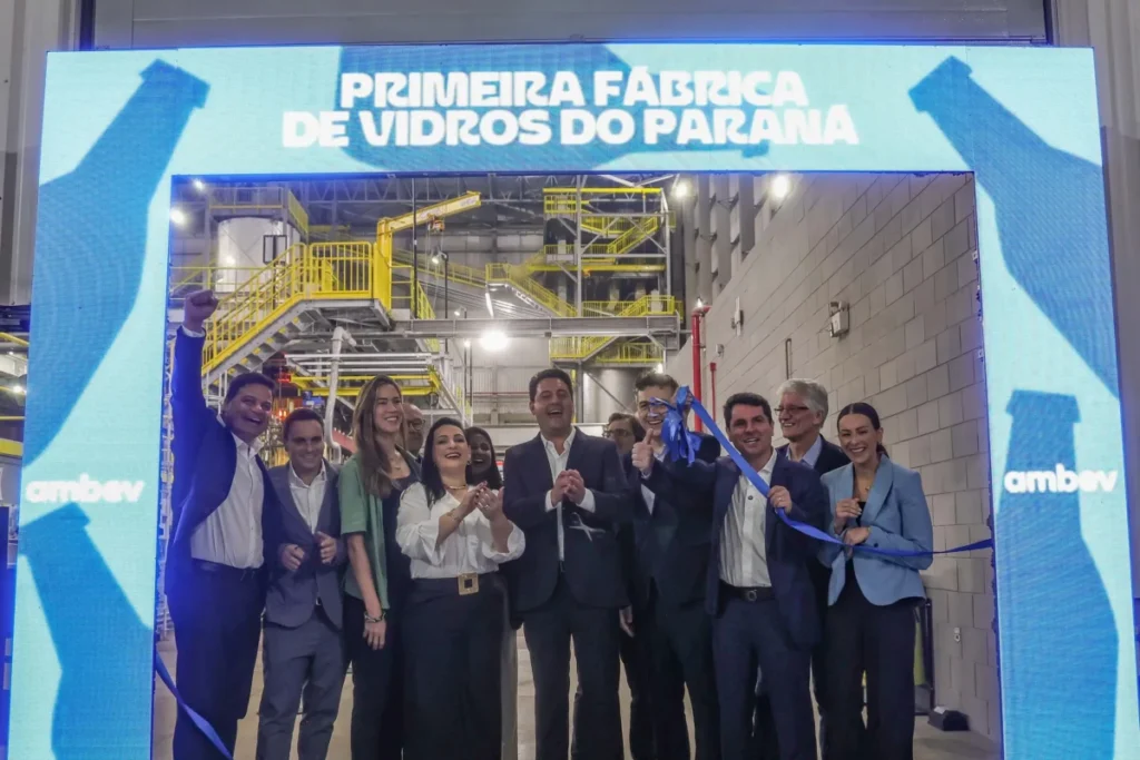 R$ 1 bilhão de investimento: Ambev inaugura fábrica em Carambeí inauguração ambev carambeí
