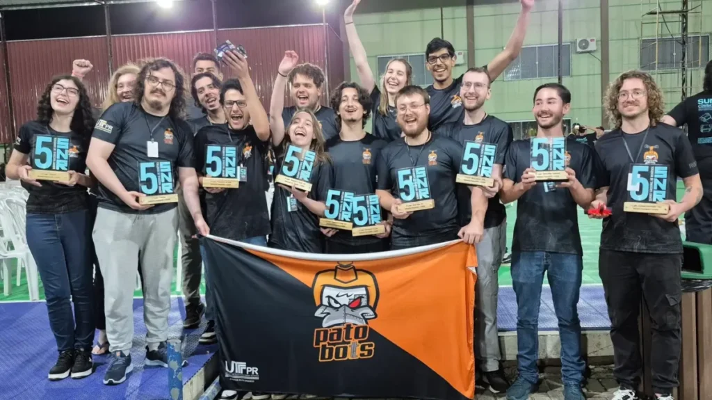 PatoBots: 10 troféus no 5º Summit Nacional de Robótica patobots