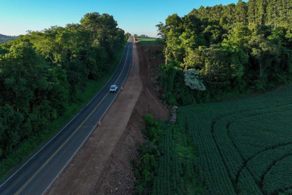 Ratinho Junior lança obras na PR-180 e PR-281 prc 180