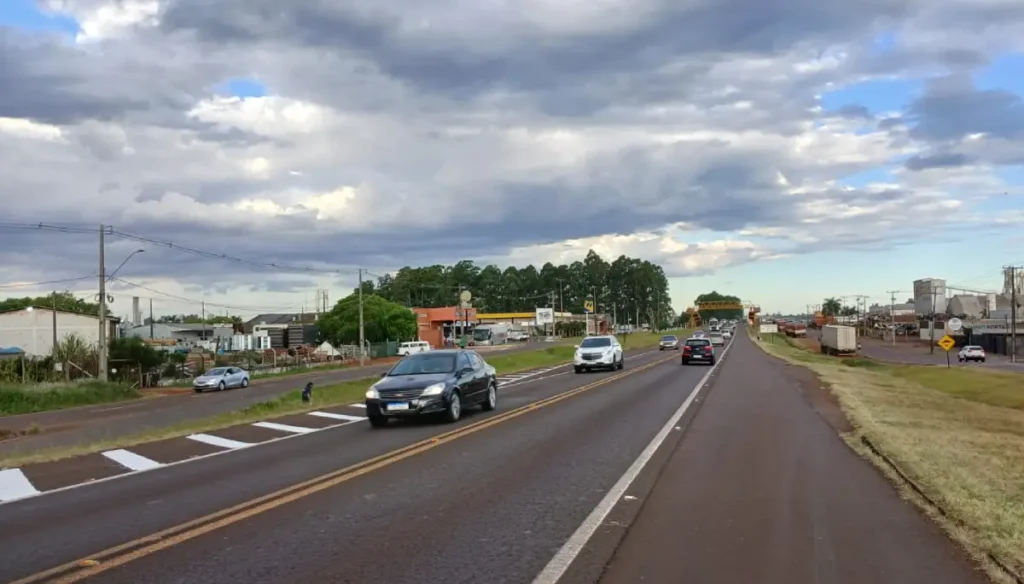 EPR Iguaçu faz obras noturnas na BR-277 em Cascavel br 277 cascavel epr iguaçu