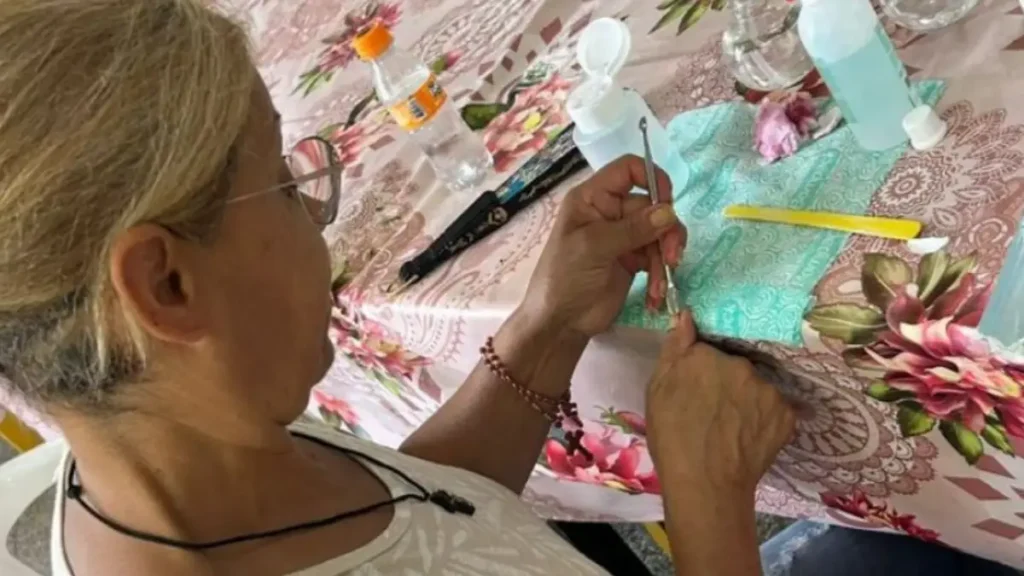 curso manicure clevelândia