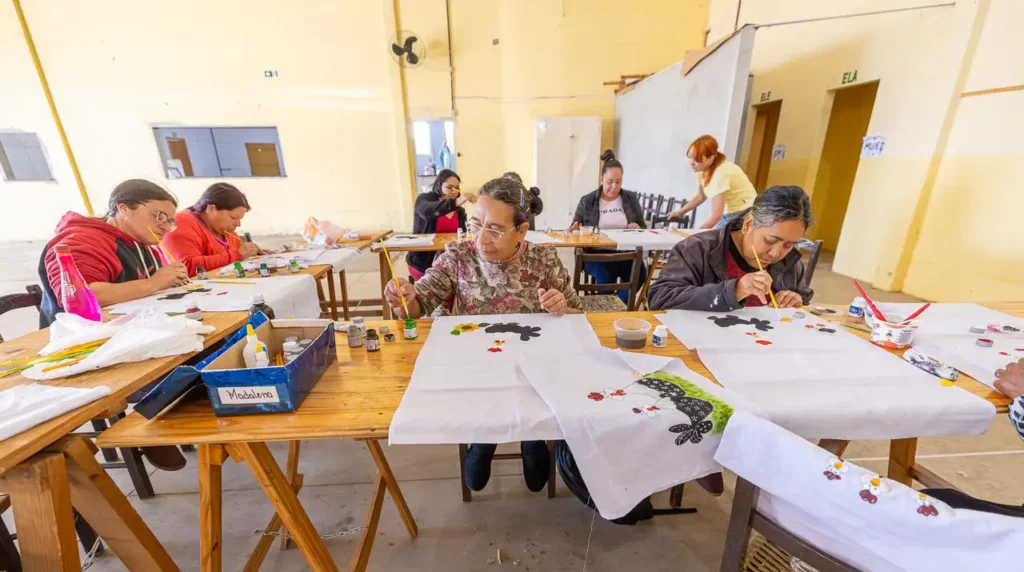 Assistência Social de Pato Branco abre cursos gratuitos oficina de artesanato