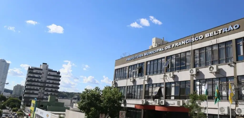 Prefeitura de Beltrão amplia horário de atendimento prefeitura de francisco beltrão (1)