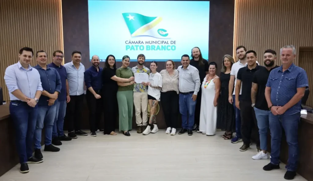 moção de aplauso rodrigo piaceki