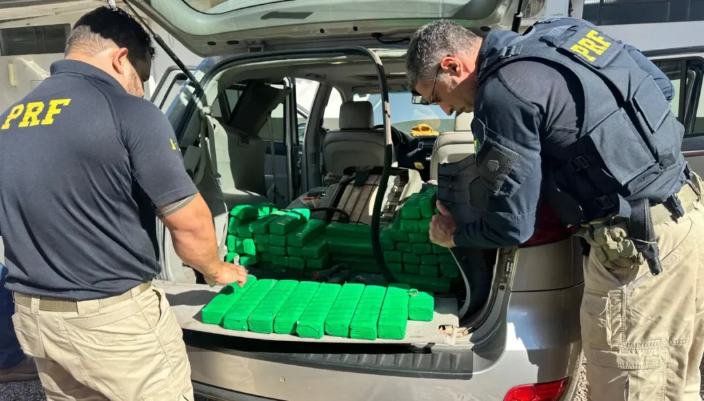 suv recheada de maconha prf