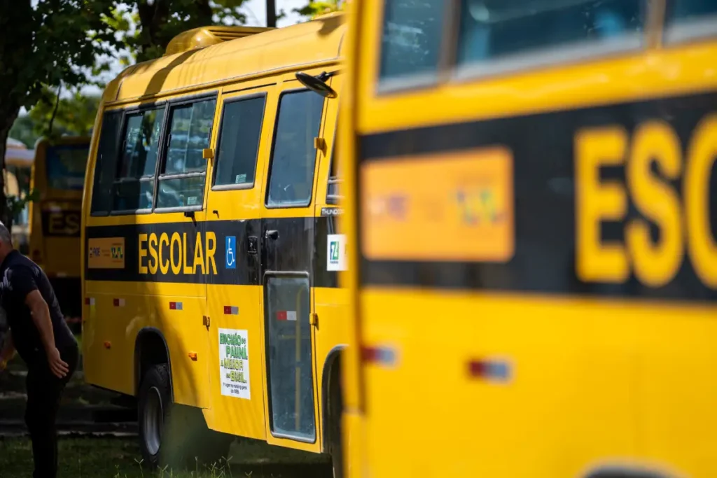 SEED orienta alunos sobre cadastro do transporte escolar transporte escolar