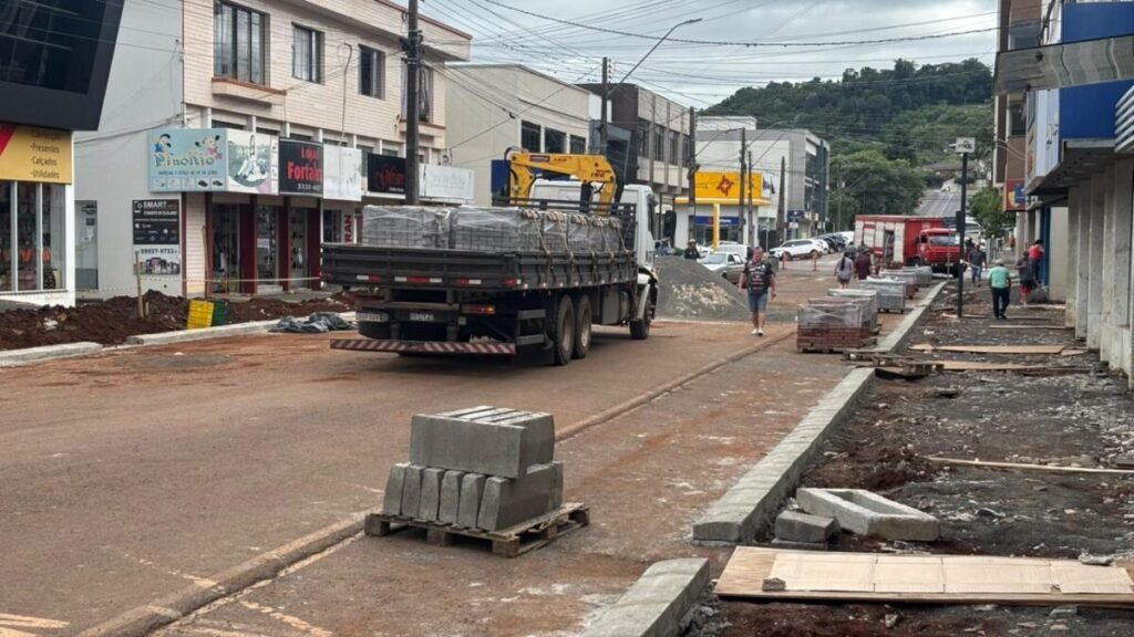 coronel vivida rua mal deodoro