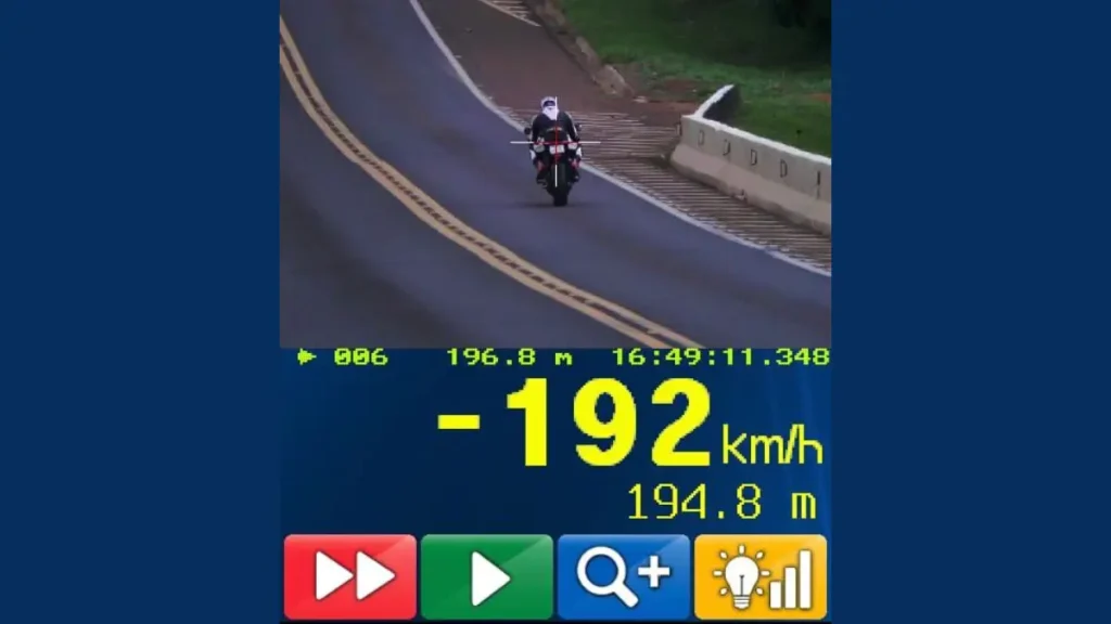 motocicleta excesso de velocidade br277