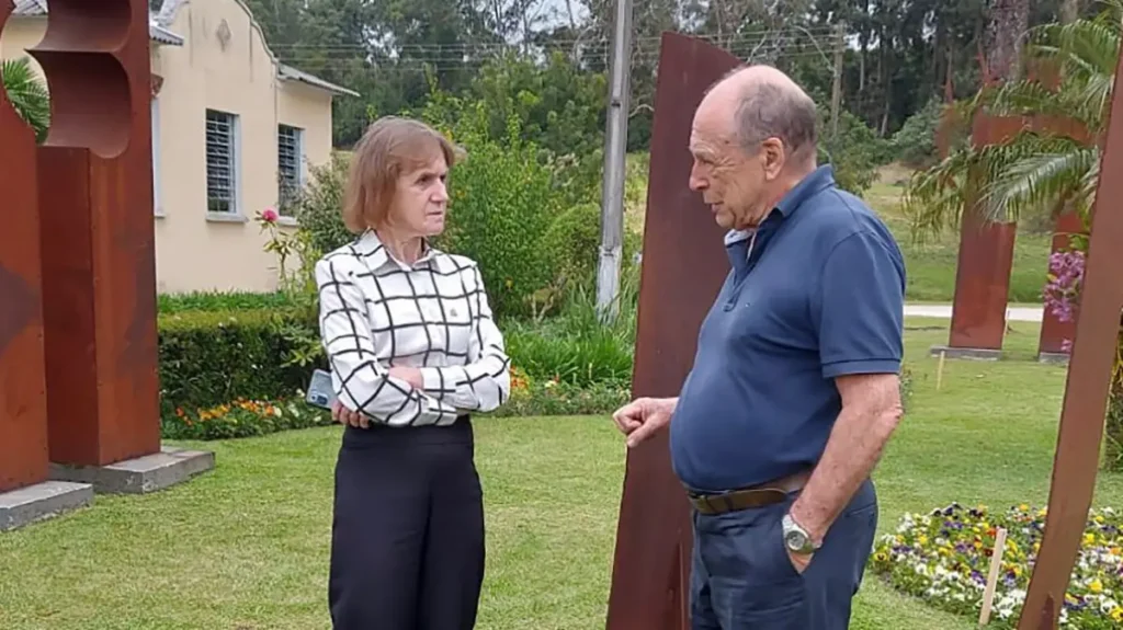 luciana rafagnin e José Álvaro da Silva Carneiro