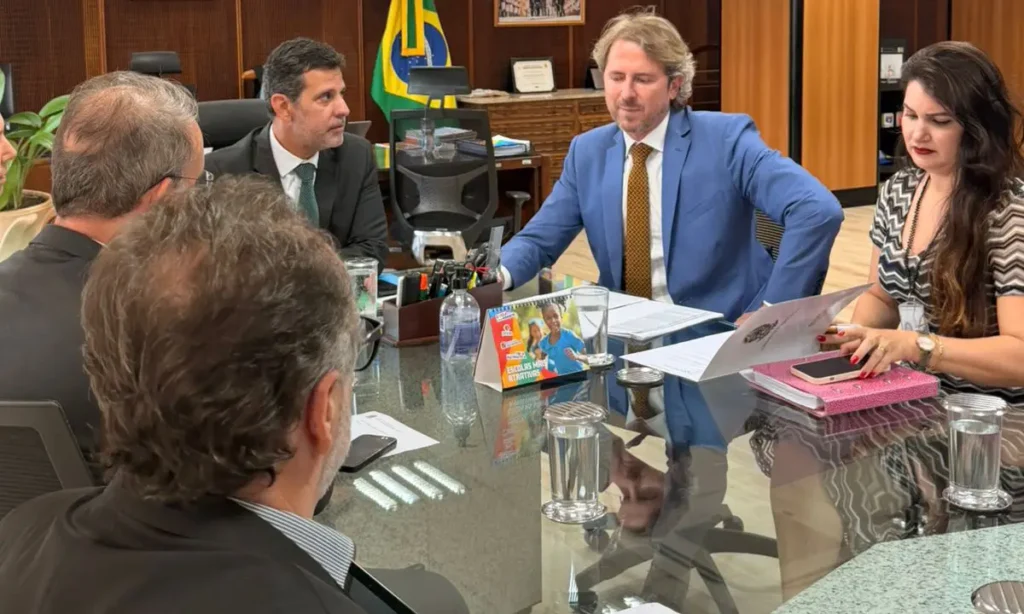 zeca dirceu ministro da educação