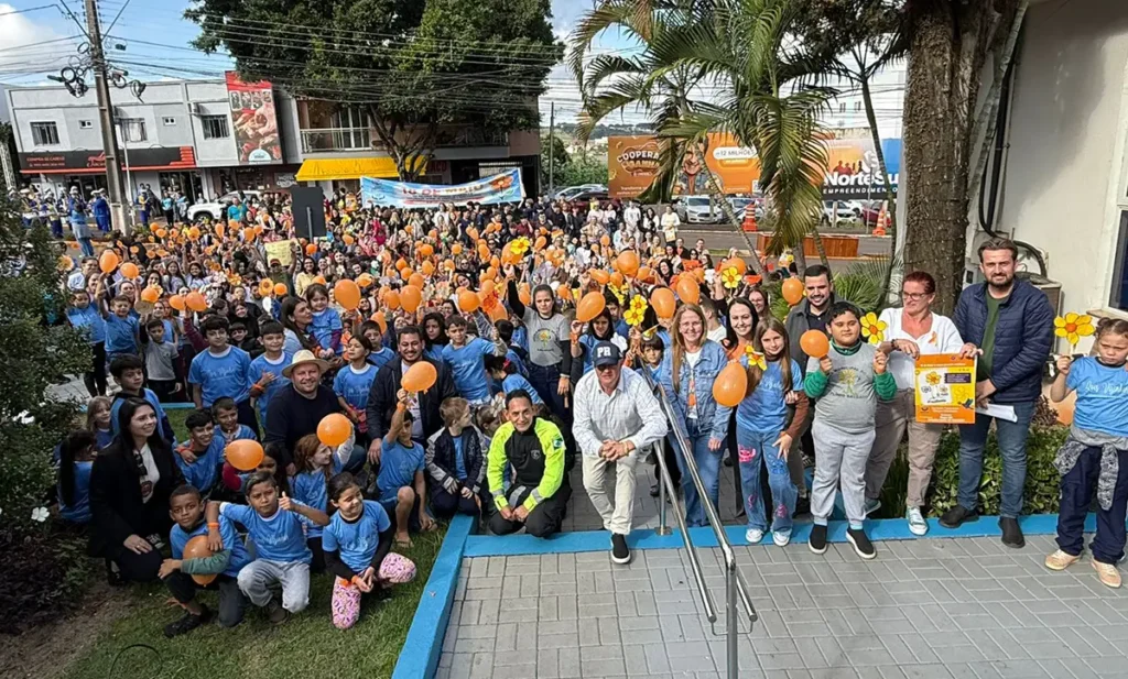 dois vizinhos combate a violência infantil