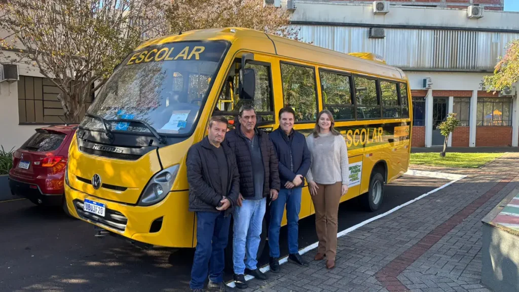ônibus educação coronel vivida