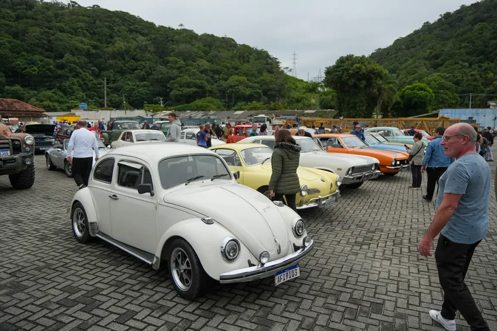 passeio carros antigos ponte de guaratuba
