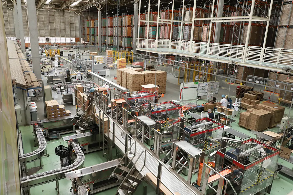 Paraná tem 17,6 mil vagas de emprego abertas no Estado