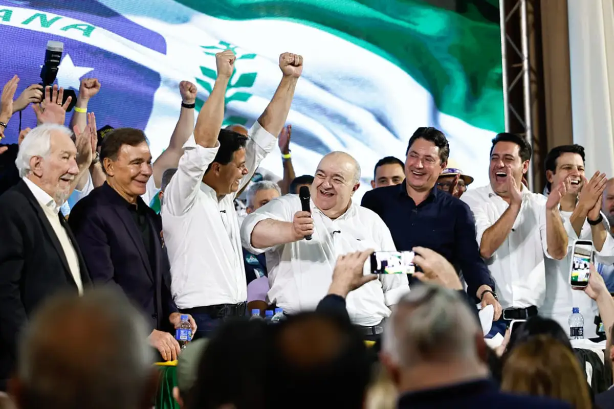 Greca diz que aceitou vaga de vice por “amor ao Paraná”