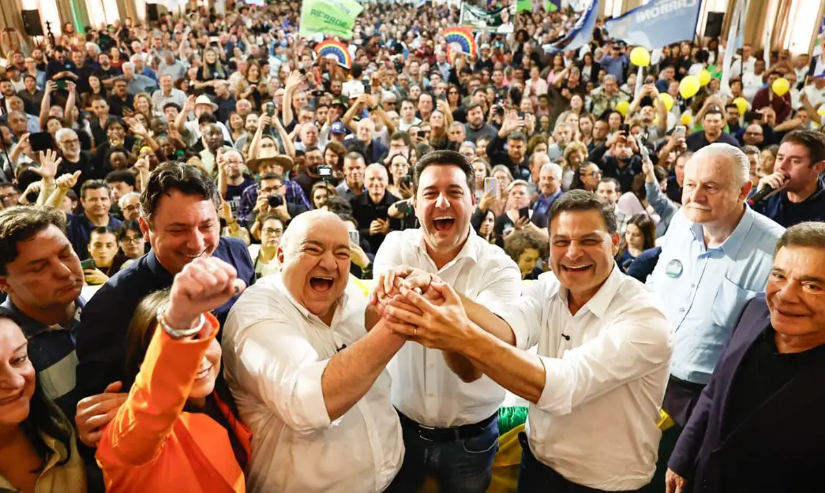 Convenção do MDB confirma Greca vice de Sandro Alex