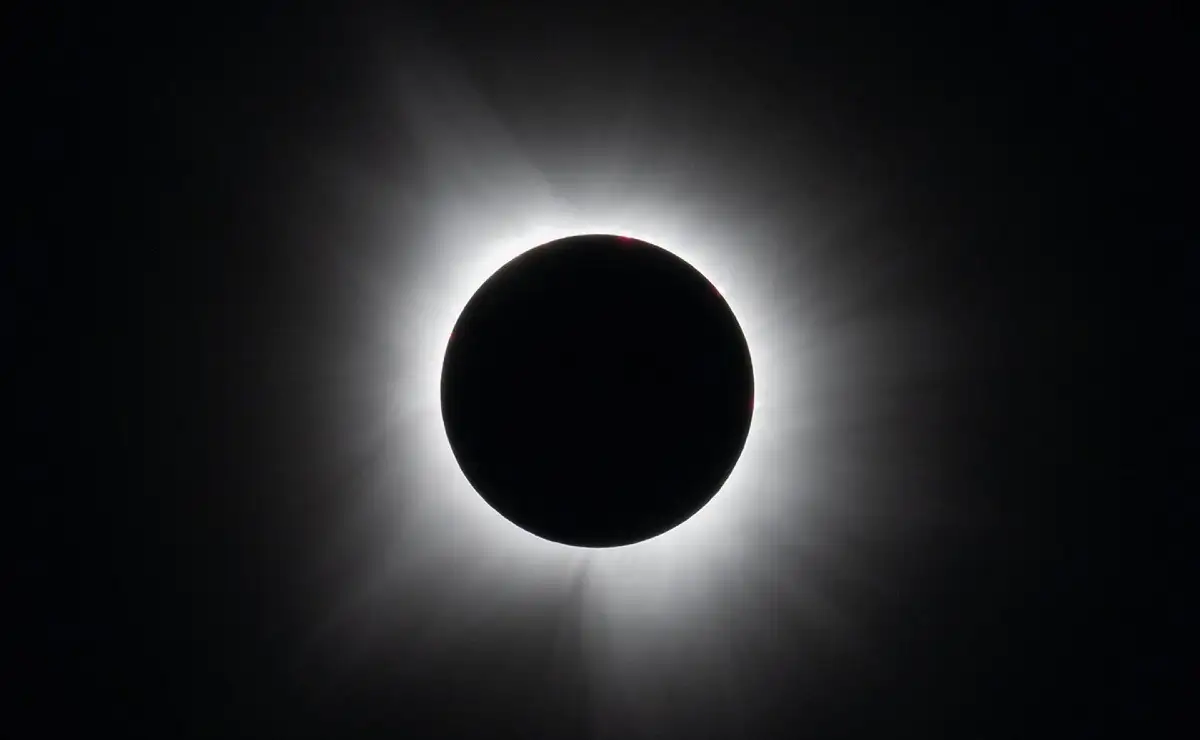 Veja como observar os eclipses solar e lunar de agosto