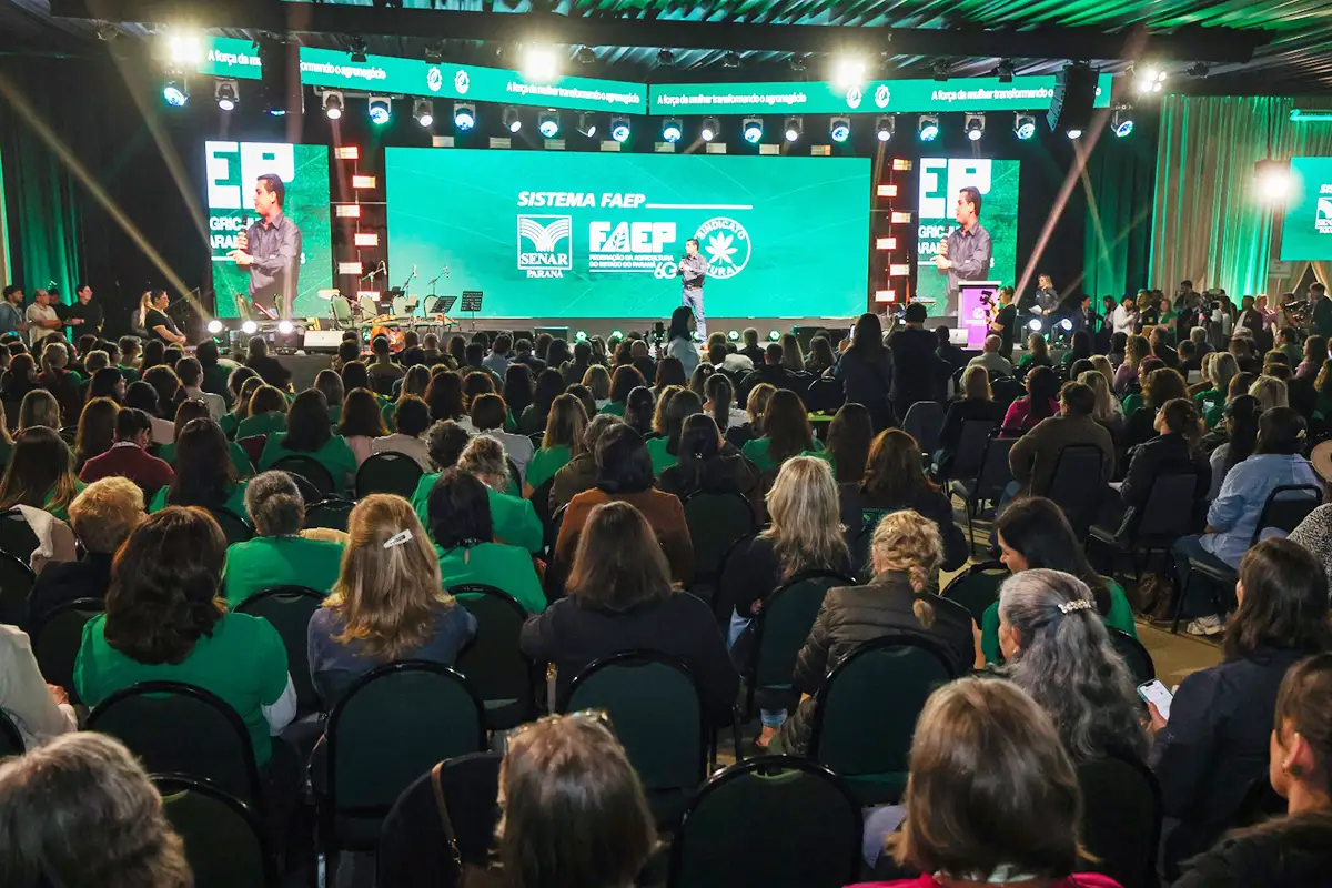 Encontro reúne 1,6 mil produtoras rurais em Cascavel