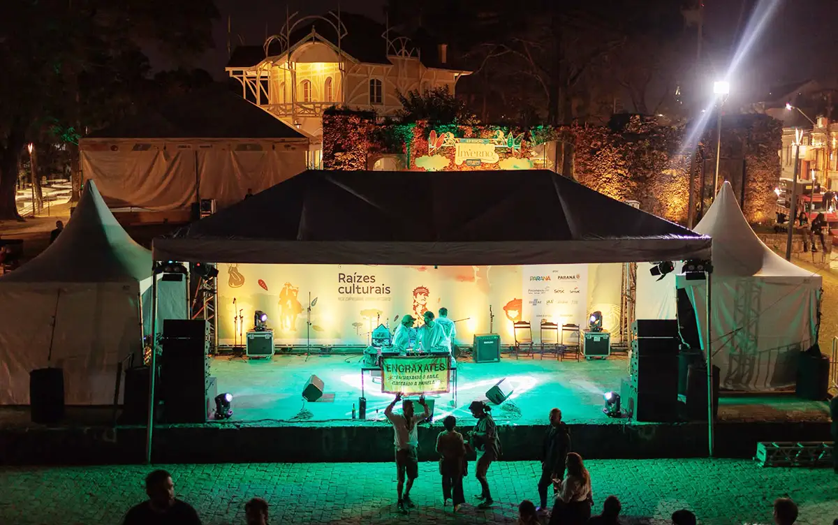 Festival de Inverno ocupa Centro Histórico de Curitiba