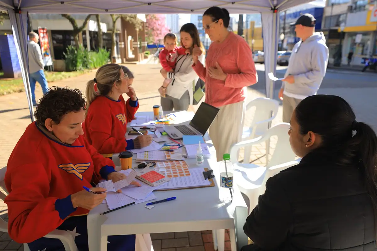Praça Presidente Vargas tem vacinação, Mamaço e Agosto Lilás