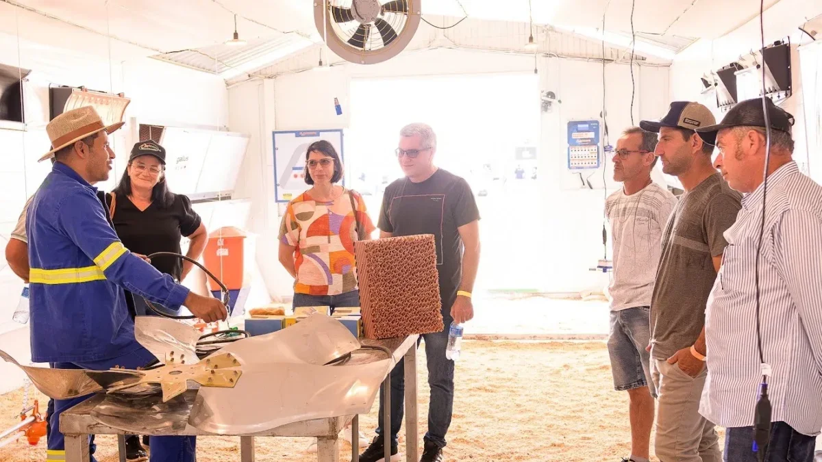 Modernos equipamentos e soluções serão apresentados aos avicultores. Na foto, edição de 2025. Crédito Vibra Foods_Divulgação.JPG
