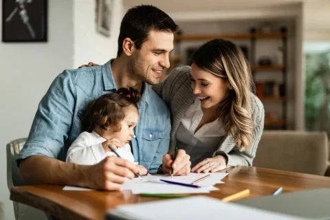família