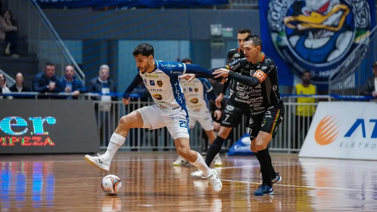 Pato Futsal enfrenta Acel nas quartas de final