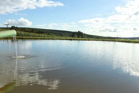 açude