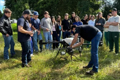 drone colégios agrícolas