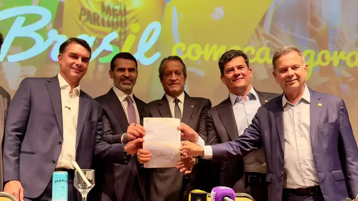 flavio cunha valdemar moro marinho
