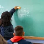 professora sala de aula