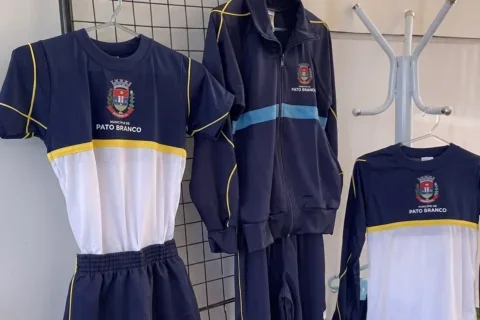 uniforme escolar pato branco
